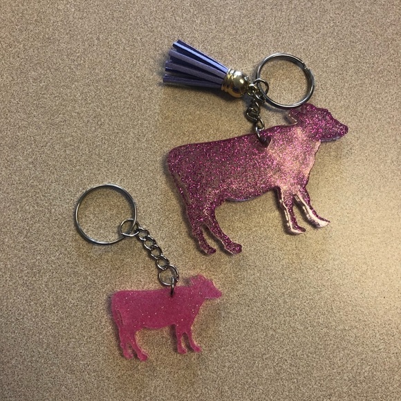 Handmade Cow Keychain - Picture 3 of 6